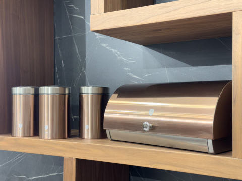 Zestaw 3 pojemników i chlebak Rose Gold Berlinger Haus BH-6730 Zestaw 3 pojemników i chlebak Rose Gold Berlinger Haus BH-6730