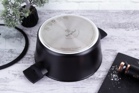 Garnek z powłoką tytanową 28cm BerlingerHaus Monaco BH-7088 Garnek z powłoką tytanową 28cm BerlingerHaus Monaco BH-7088