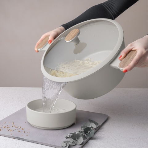 Garnek z pokrywką 28cm BerlingerHaus BH-8321 Sahara Nordic Garnek z pokrywką 28cm BerlingerHaus BH-8321 Sahara Nordic